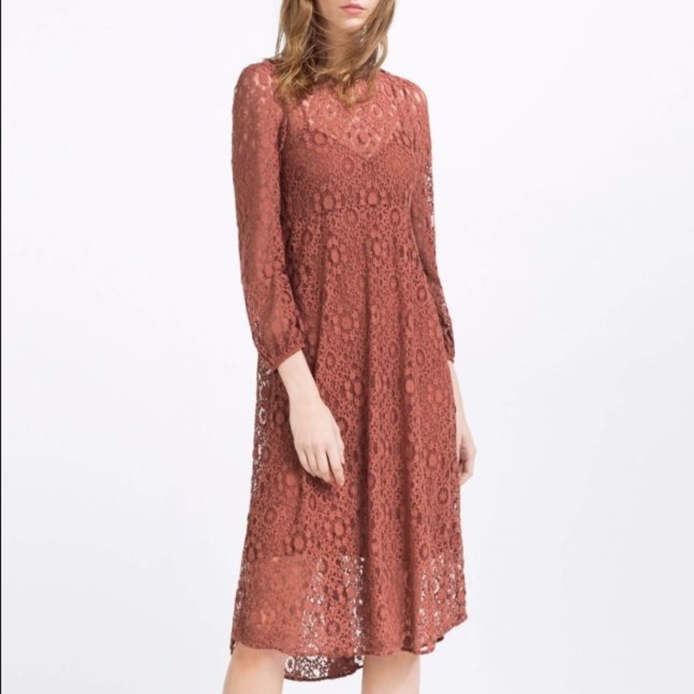 Back in stock!🙌🏼 Zara Terracotta Pink Lace Dress